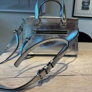Marc Jacobs Silver Crossbody Bag – Like New